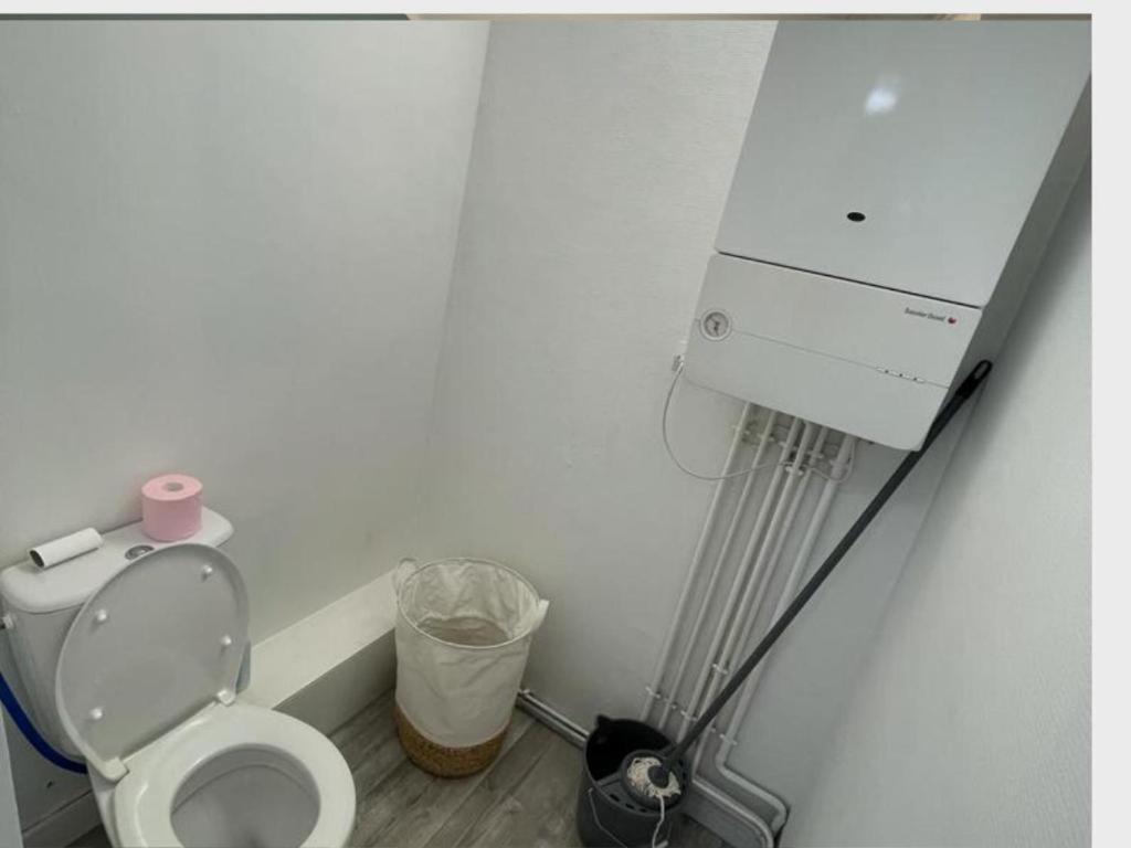 -Le Petit Rochelais- centre ville, stationnement, Netflix - idéal couples, familles, business Niort Extérieur photo