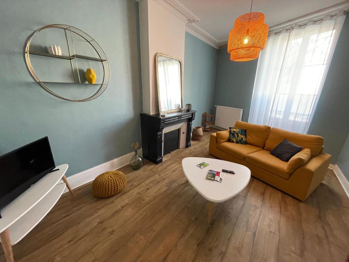 -Le Petit Rochelais- centre ville, stationnement, Netflix - idéal couples, familles, business Niort Extérieur photo