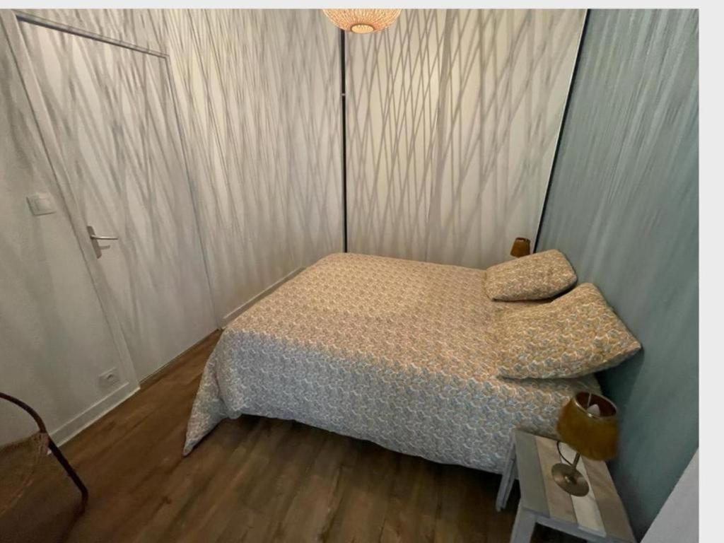 -Le Petit Rochelais- centre ville, stationnement, Netflix - idéal couples, familles, business Niort Extérieur photo